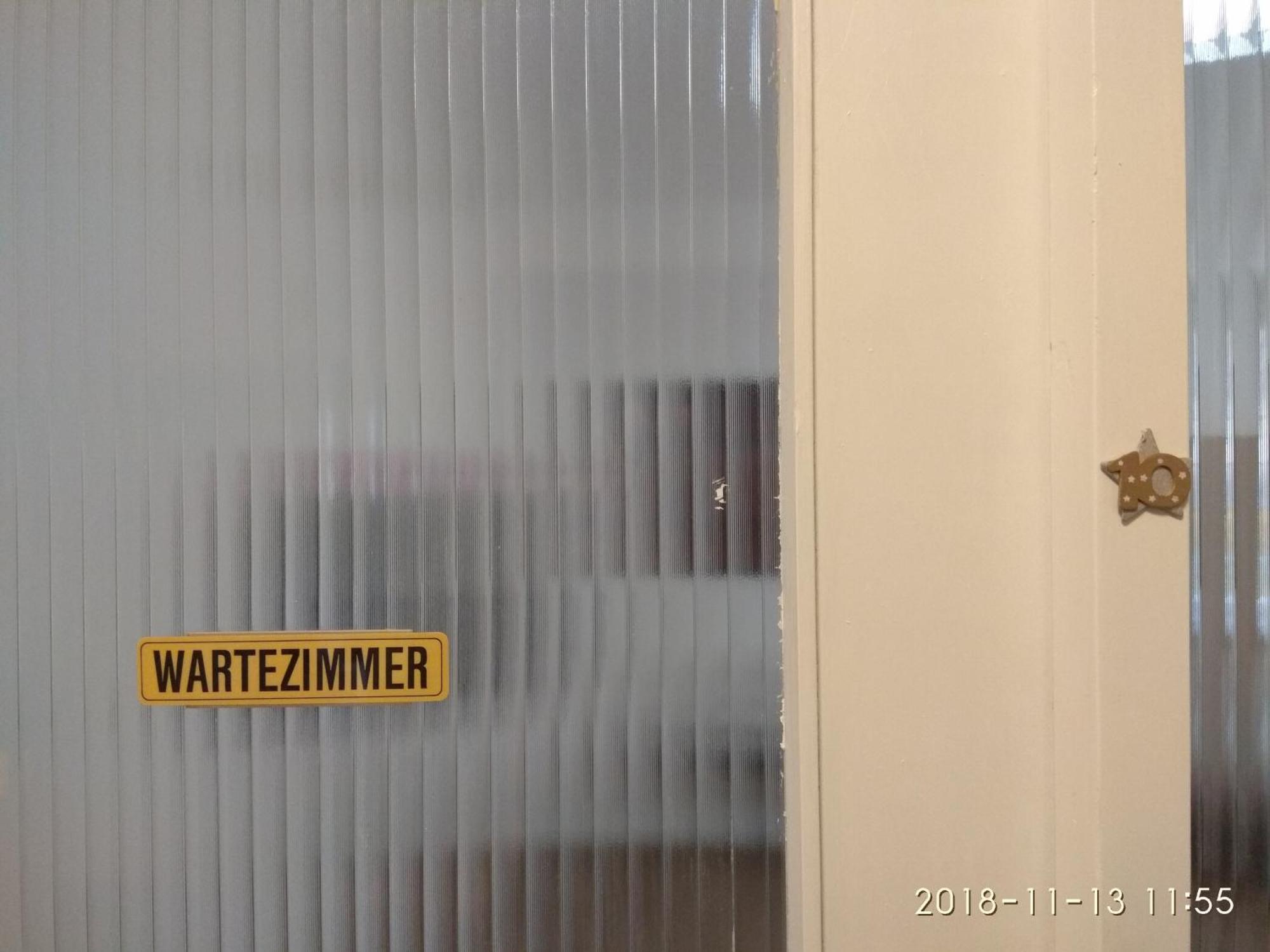 The Old Doctors Office Hostel Hamburg Exterior photo